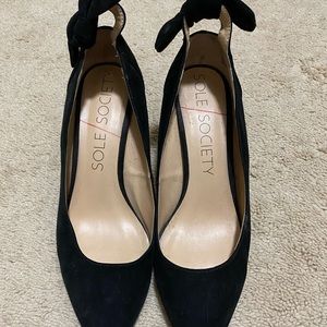 Sole Society pumps